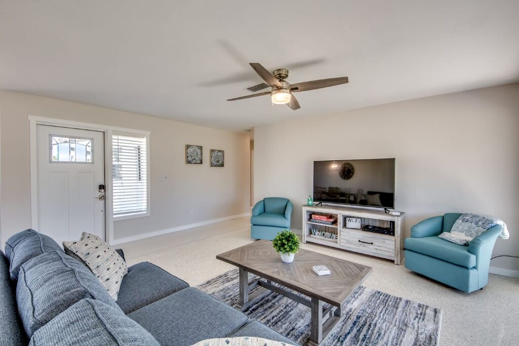 Photo of Livingroom in Pelican