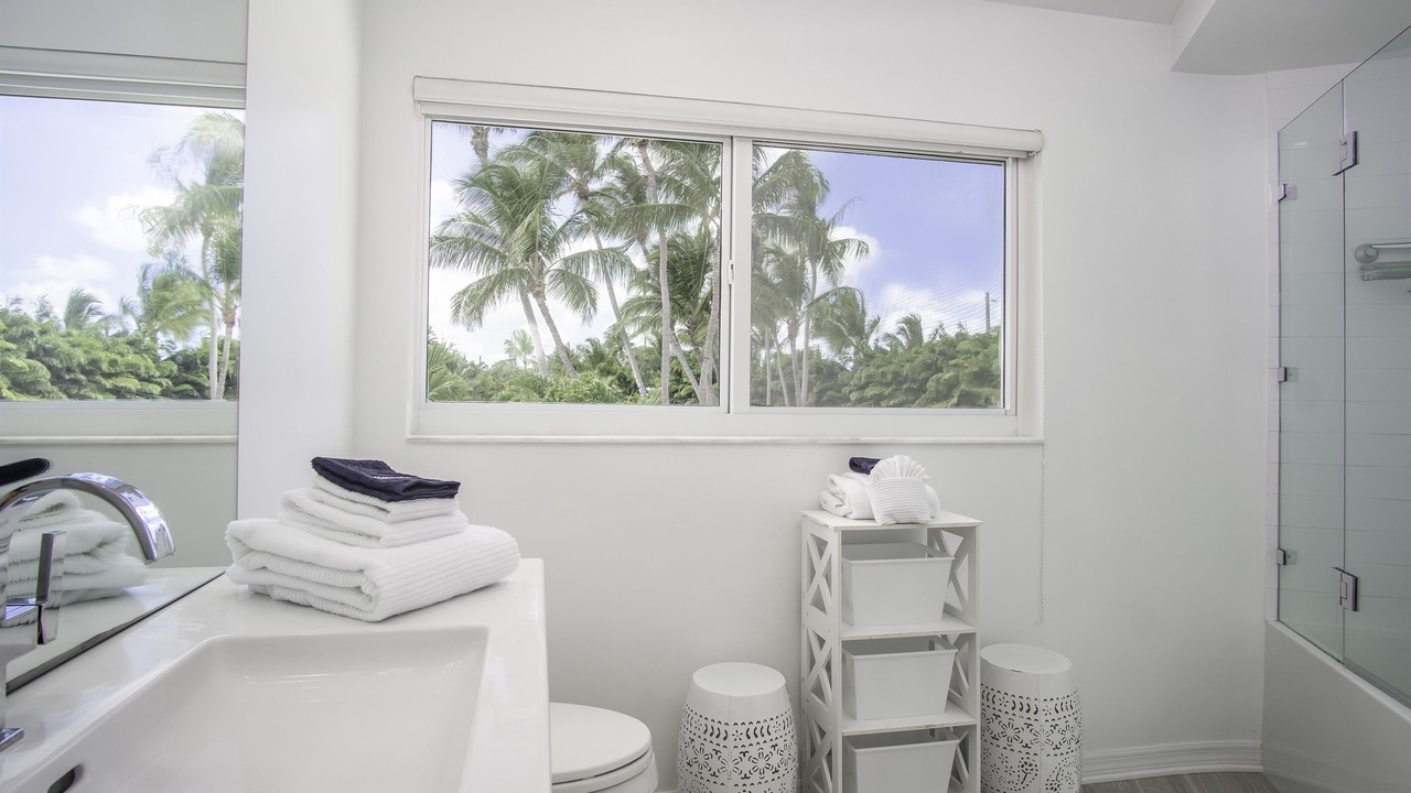 Photo of Bathroom in Islamorada