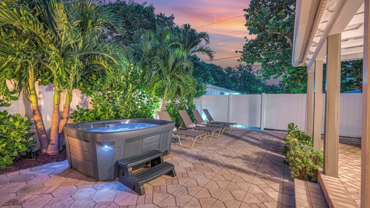 Photo of Patio Balcony in Lauderdale Beach