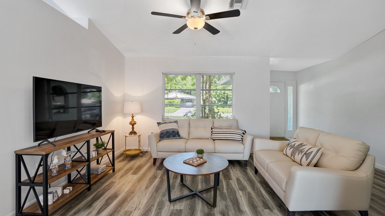 Photo of Livingroom in South Sarasota