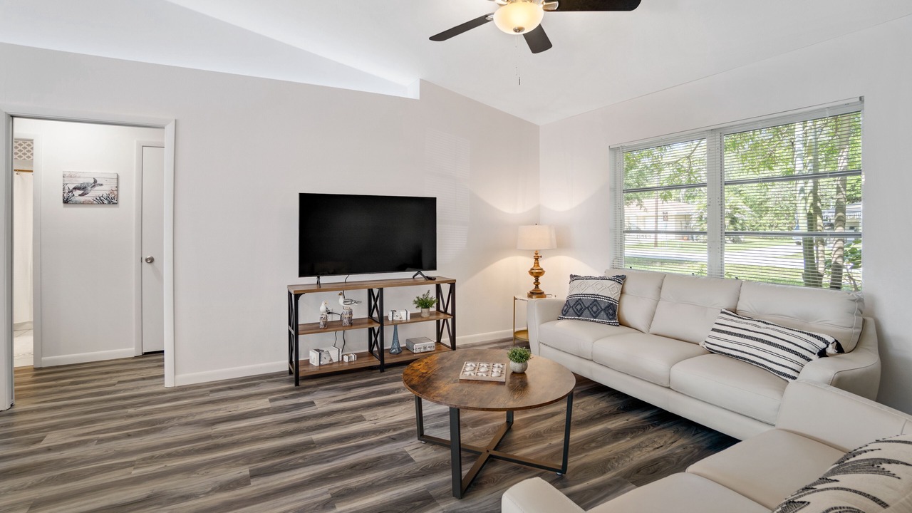 Photo of Livingroom in South Sarasota