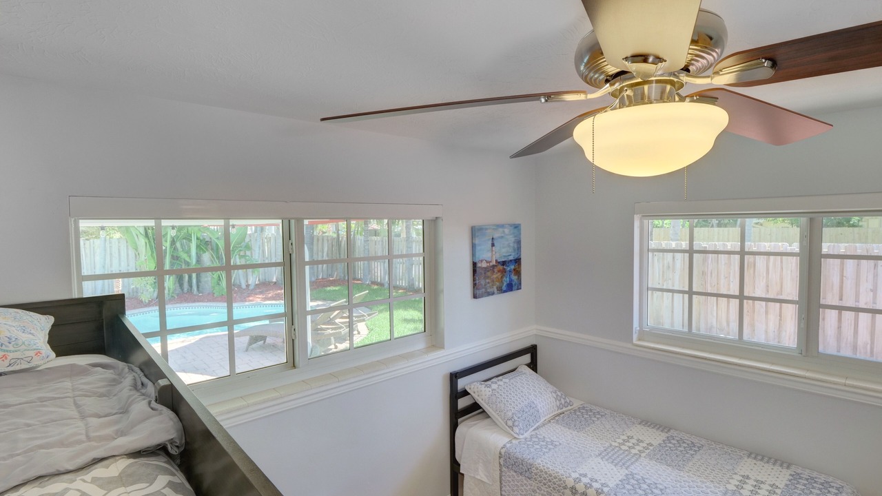 Photo of Bedroom in Garden Isles