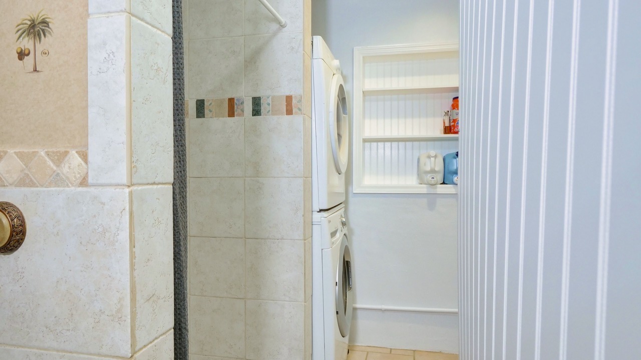 Photo of Bathroom in Garden Isles