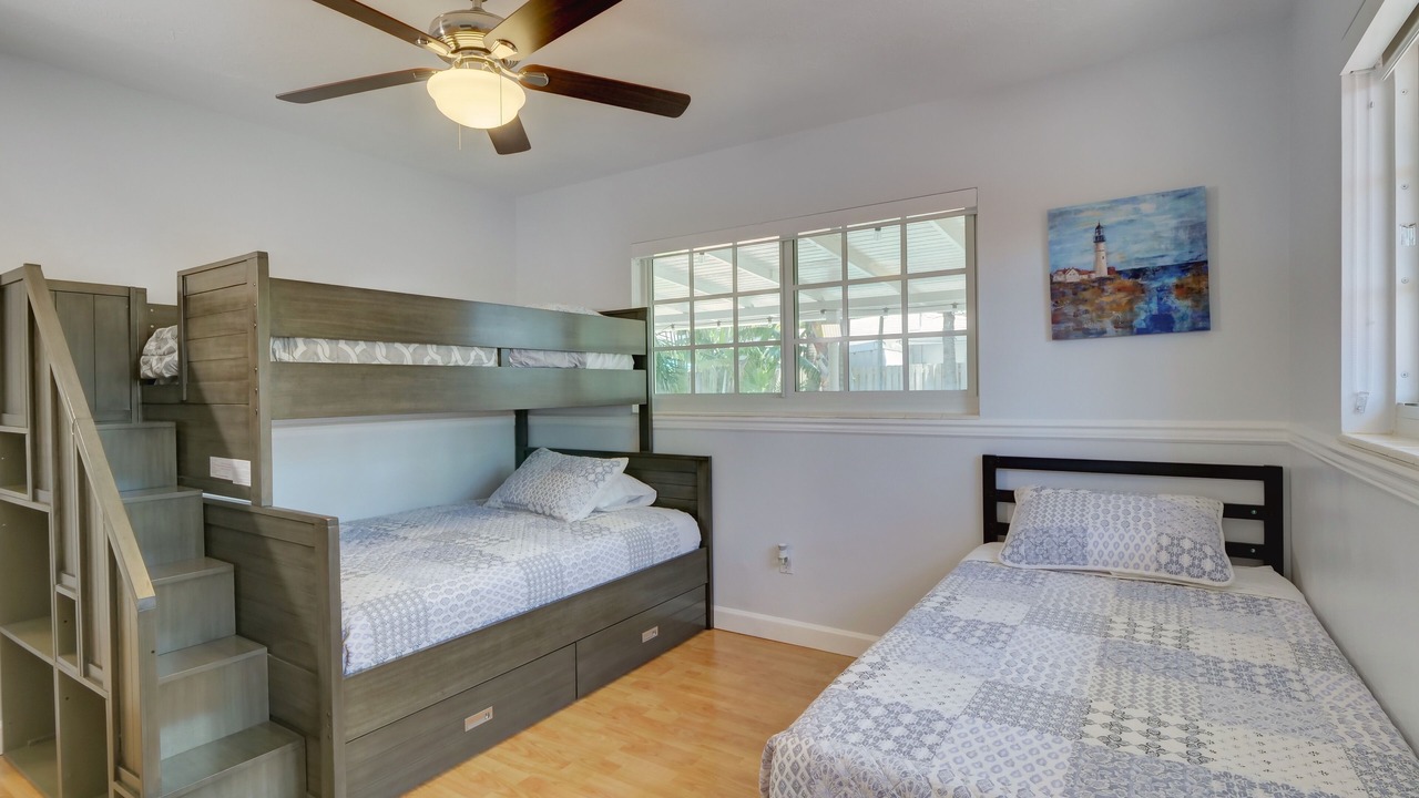 Photo of Bedroom in Garden Isles