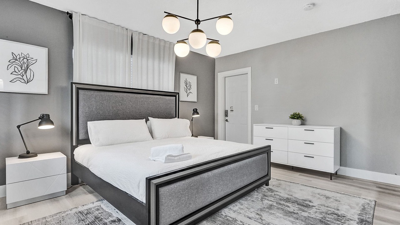 Photo of Bedroom in West Avenue