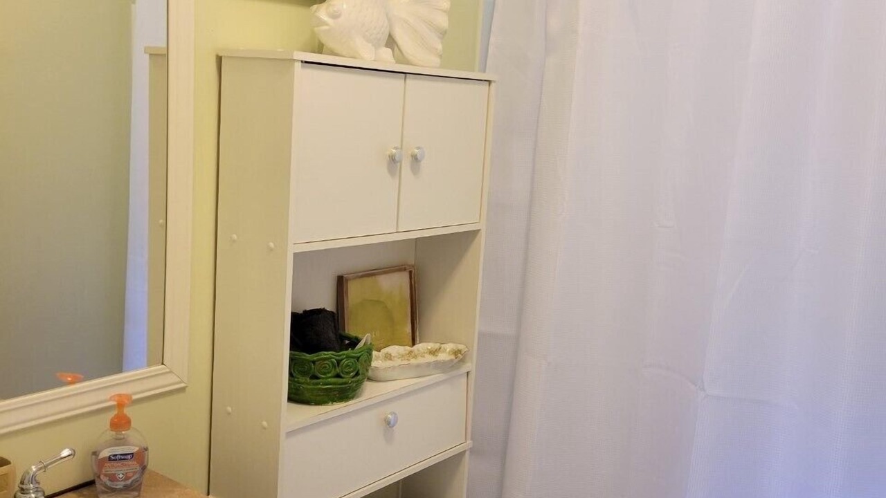 Photo of Bathroom in Edgewater