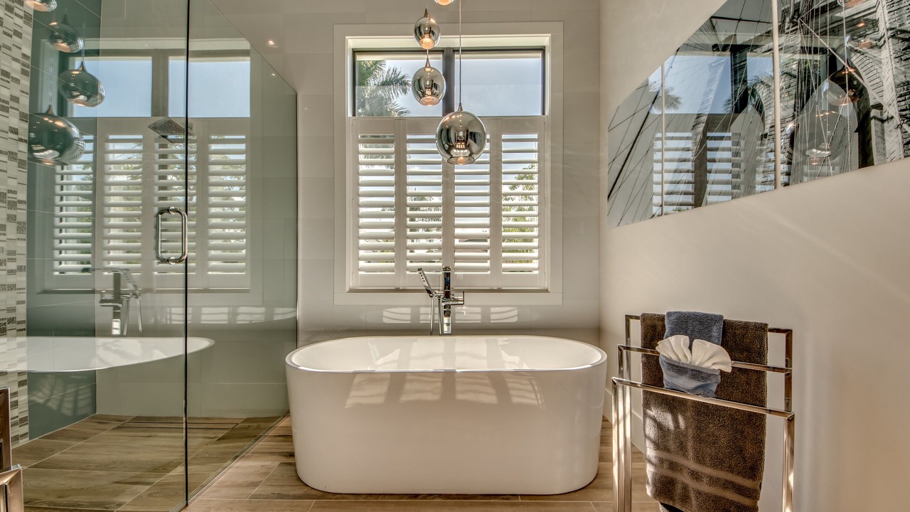 Photo of Bathroom in Pelican