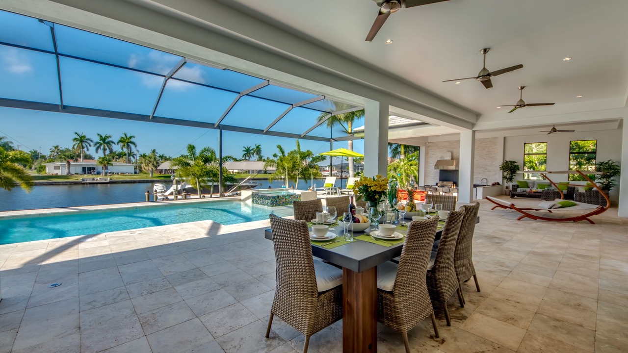 Photo of Outdoor in Pelican