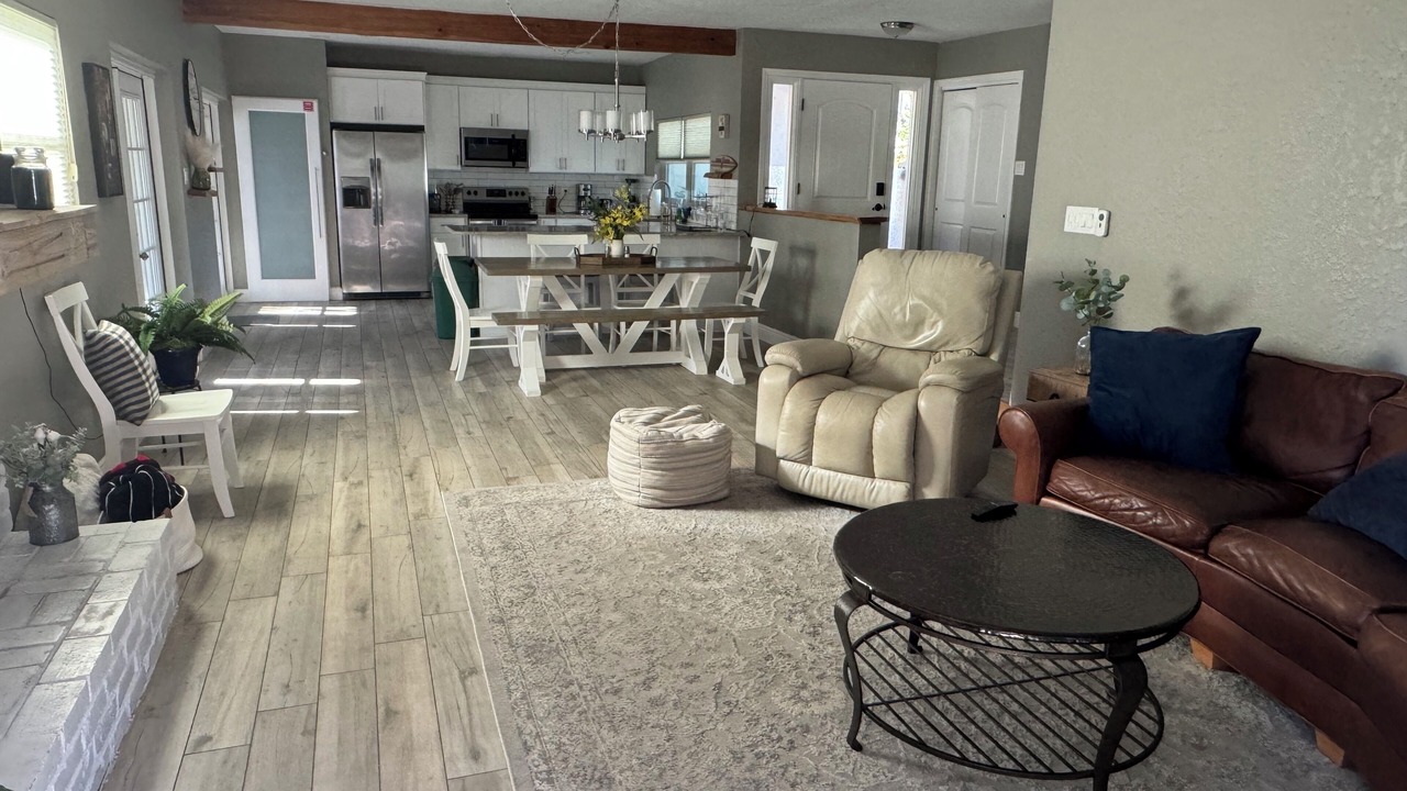 Photo of Livingroom in Seacoast Shores