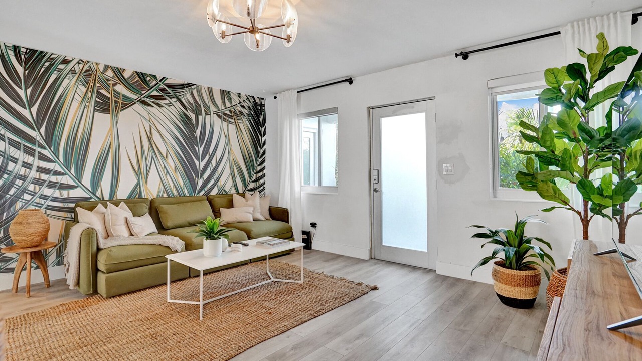 Photo of Livingroom in West Avenue