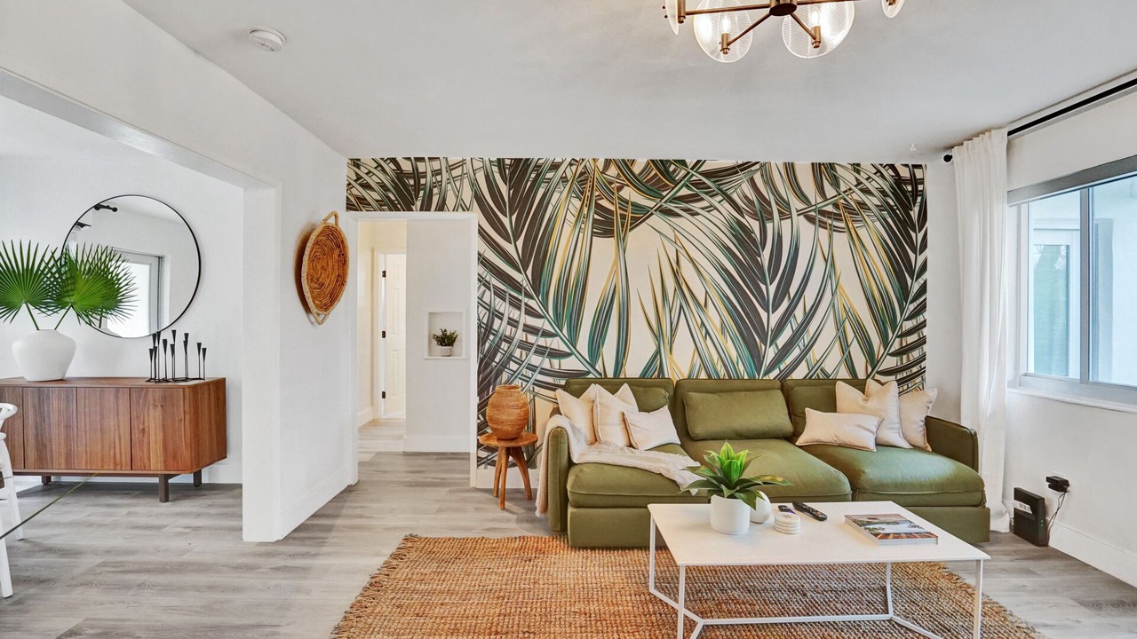 Photo of Livingroom in West Avenue