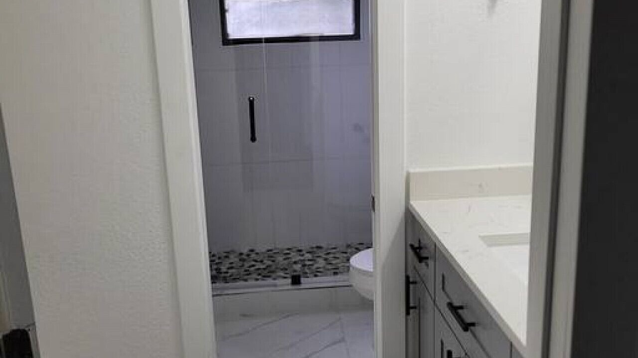 Photo of Bathroom in Trailer Estates