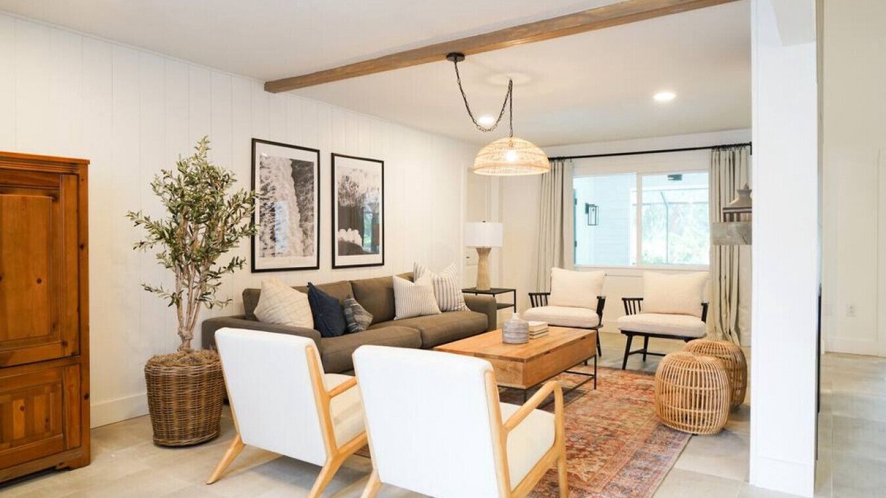 Photo of Livingroom in Trailer Estates