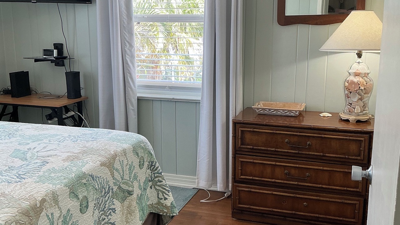 Photo of Bedroom in Redington Shores