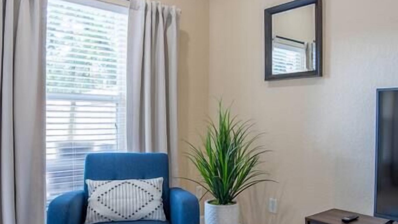 Photo of Livingroom in College Park