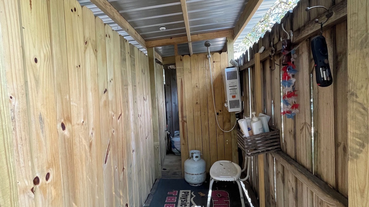 Photo of Outdoor in Thomas Drive