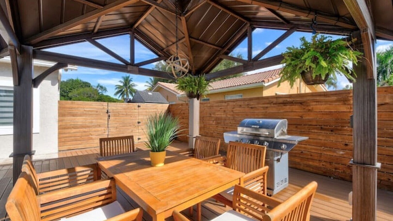 Photo of Outdoor in Lake Clarke Shores