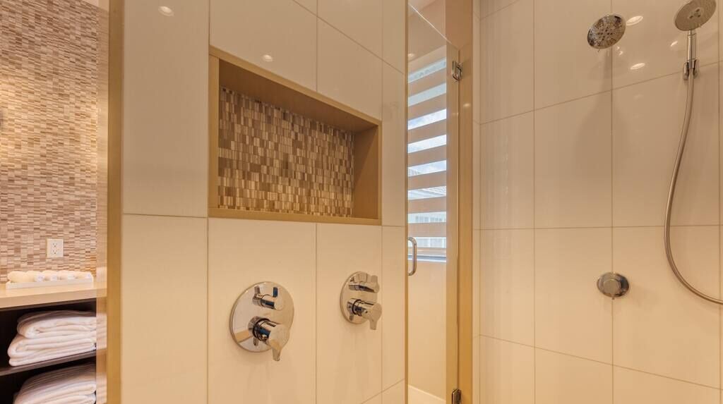 Photo of Bathroom in Victoria Park