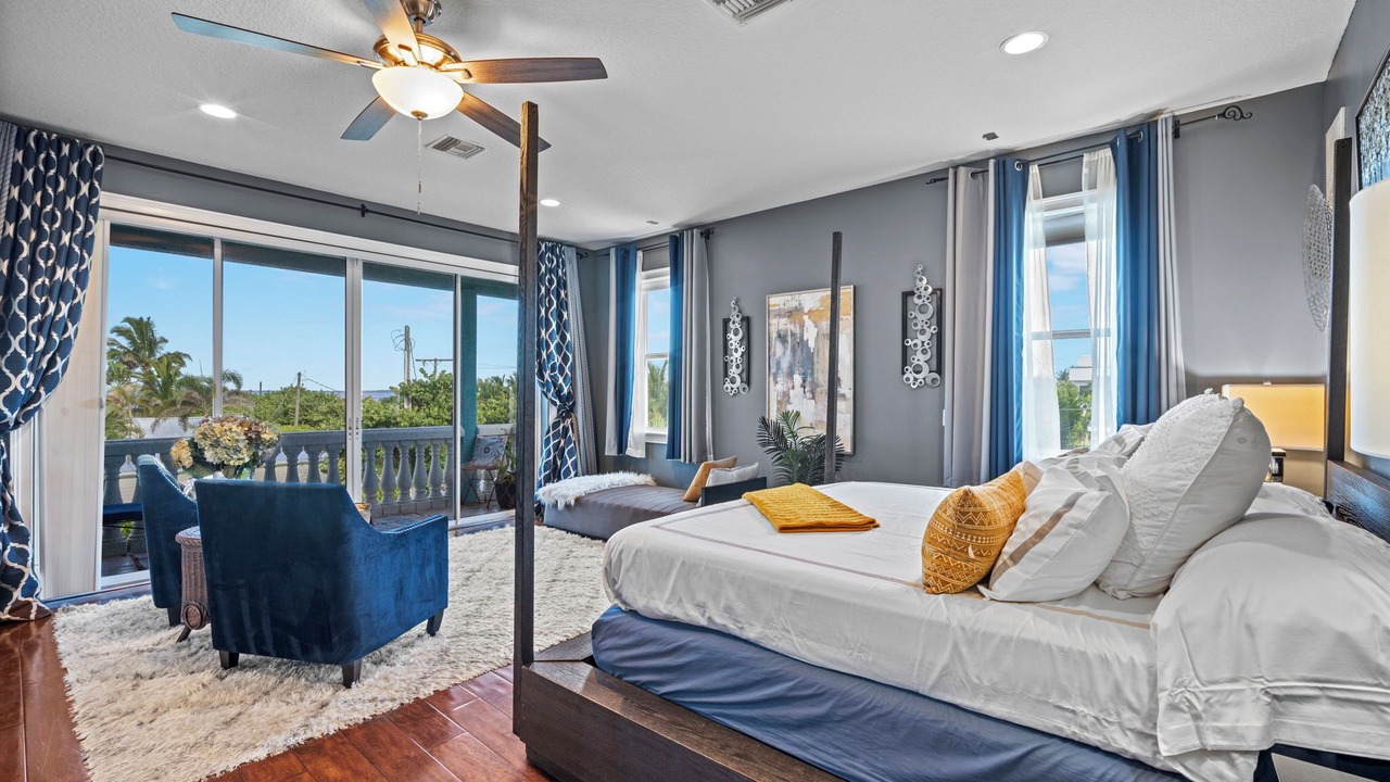 Photo of Bedroom in Crescent Beach