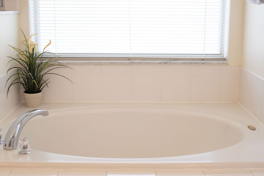 Photo of Bathroom in Orange Tree