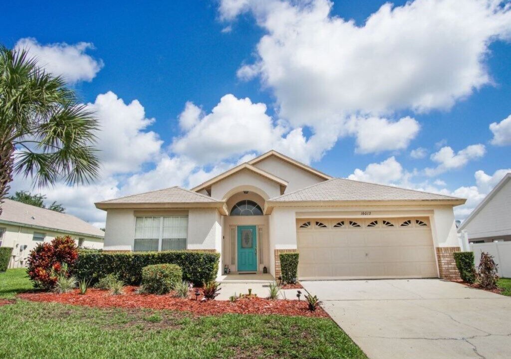 Photo of Outdoor in Orange Tree