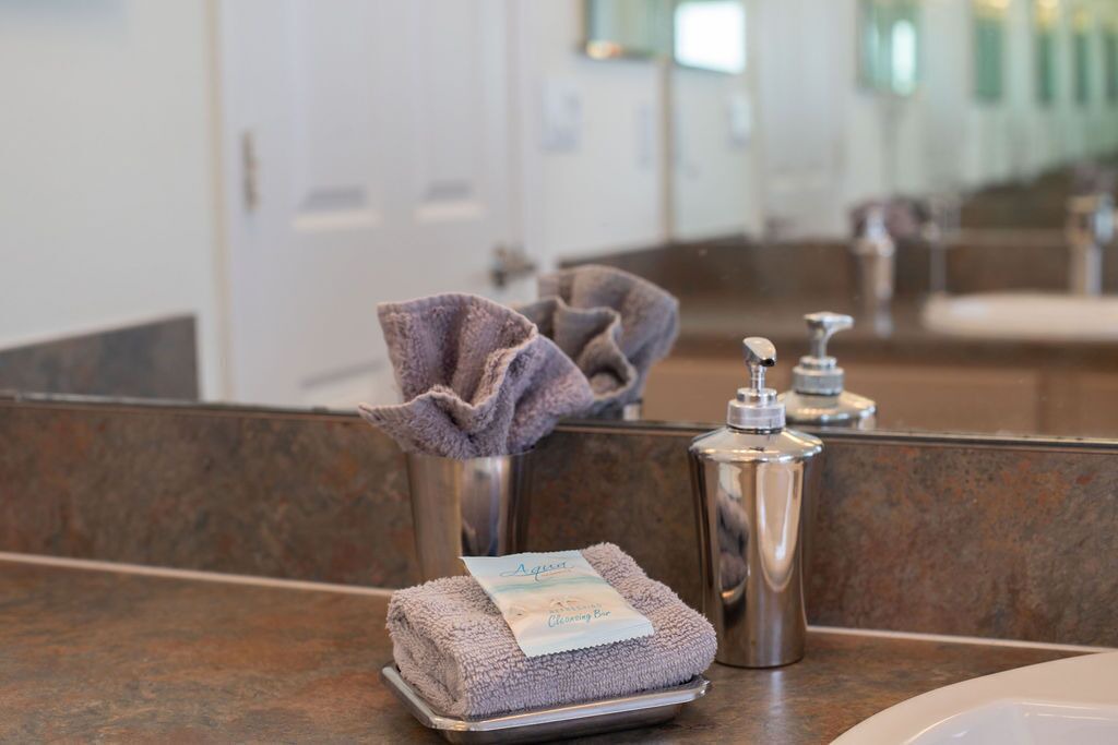 Photo of Bathroom in Orange Tree