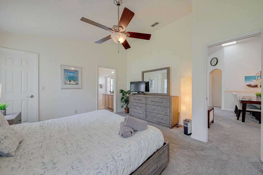 Photo of Bedroom in Orange Tree