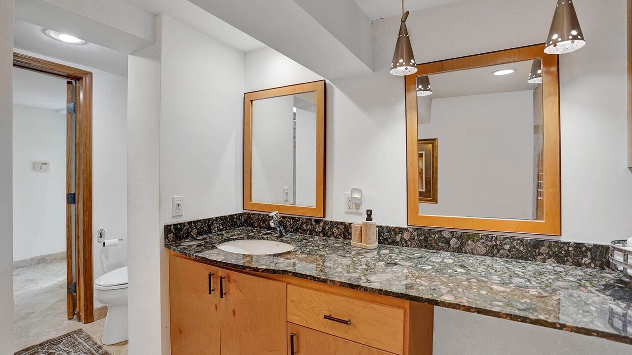 Photo of Bathroom in Birch Park Finger Streets