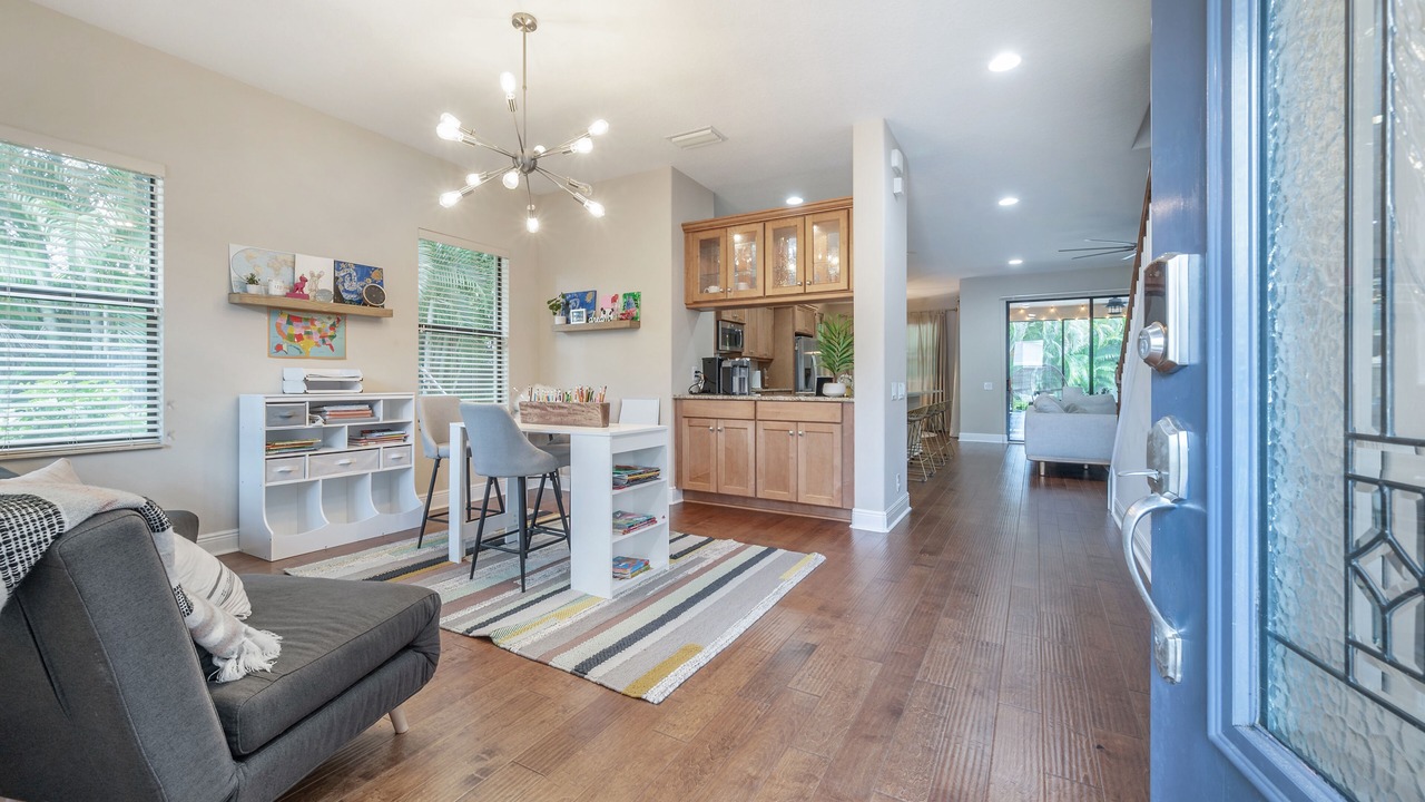 Photo of Livingroom in South Pinellas Community Council