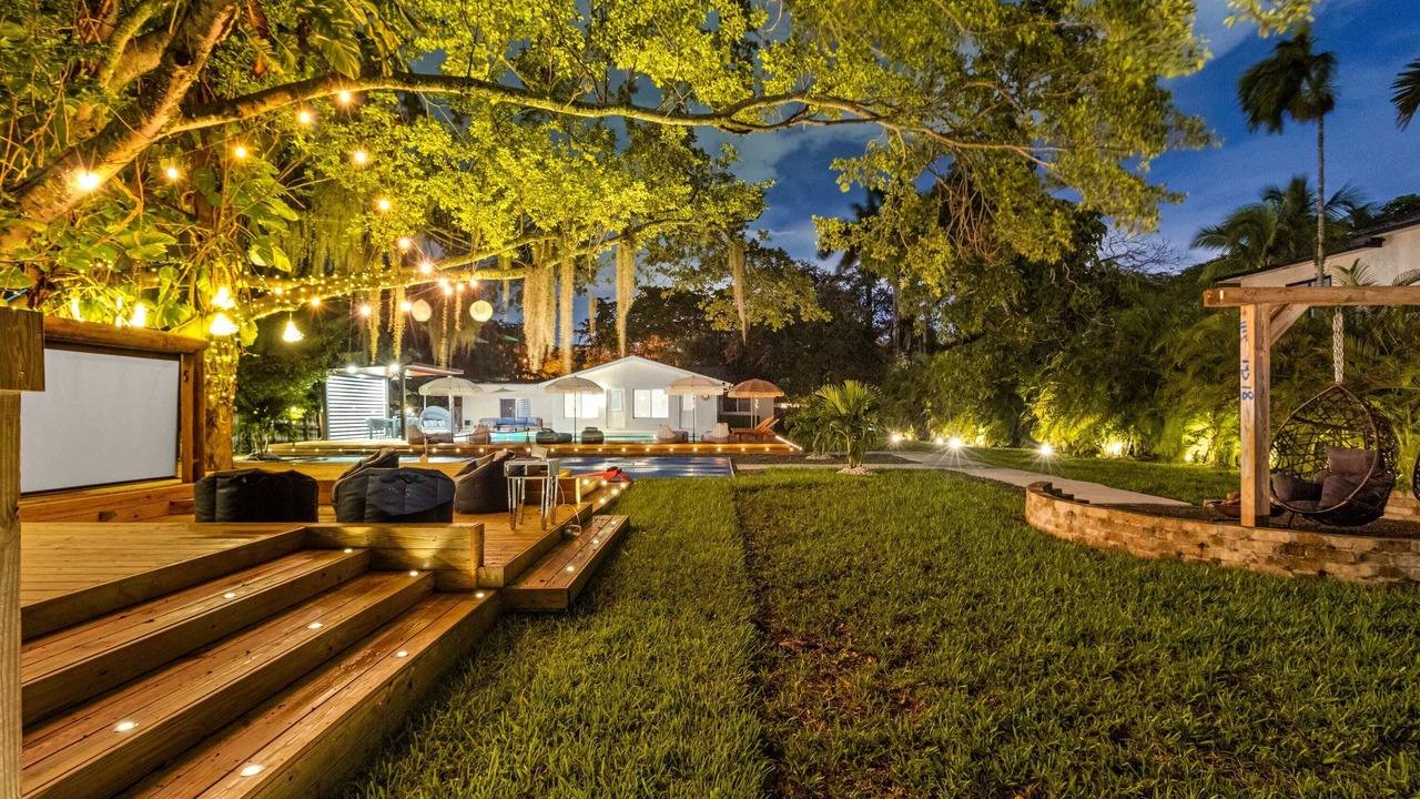 Photo of Outdoor in El Portal