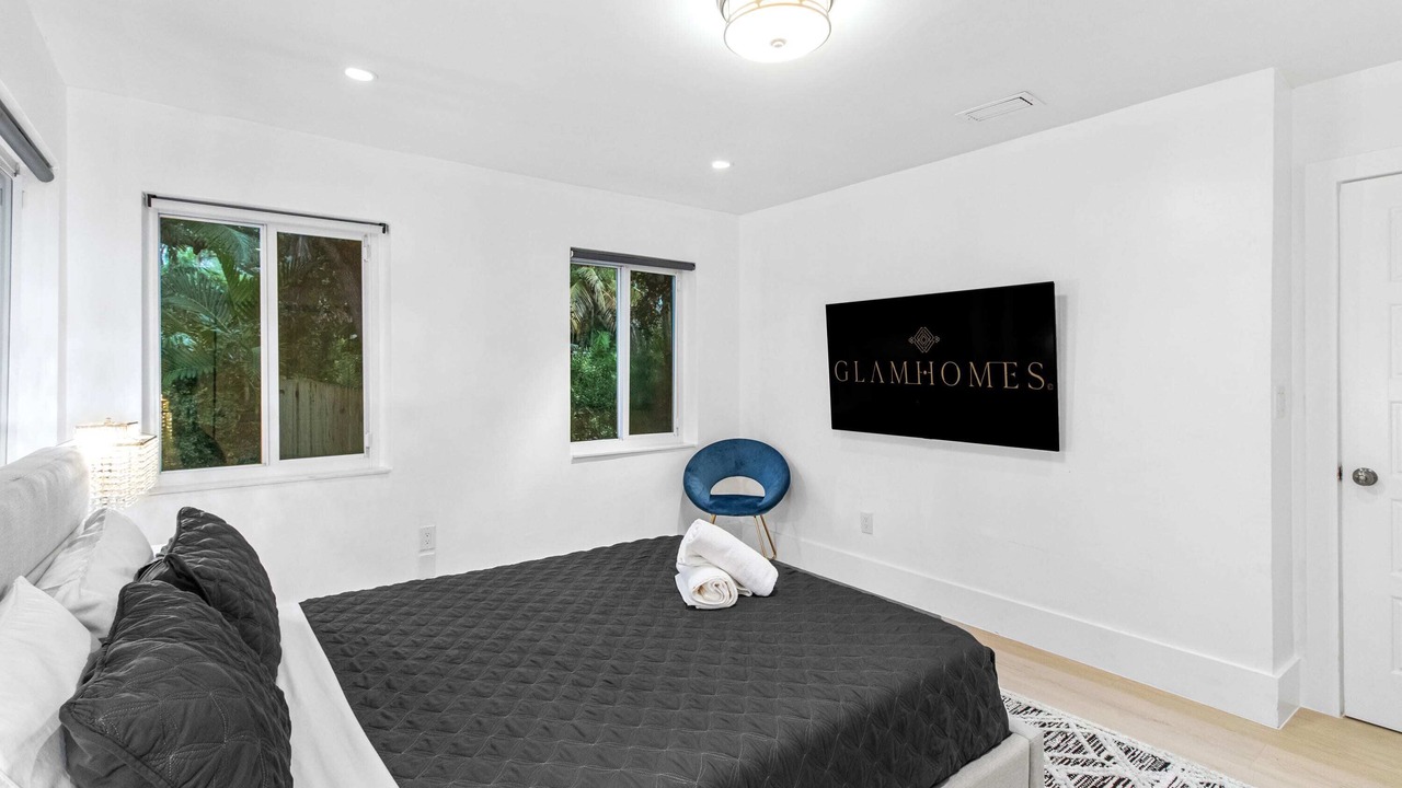 Photo of Bedroom in El Portal