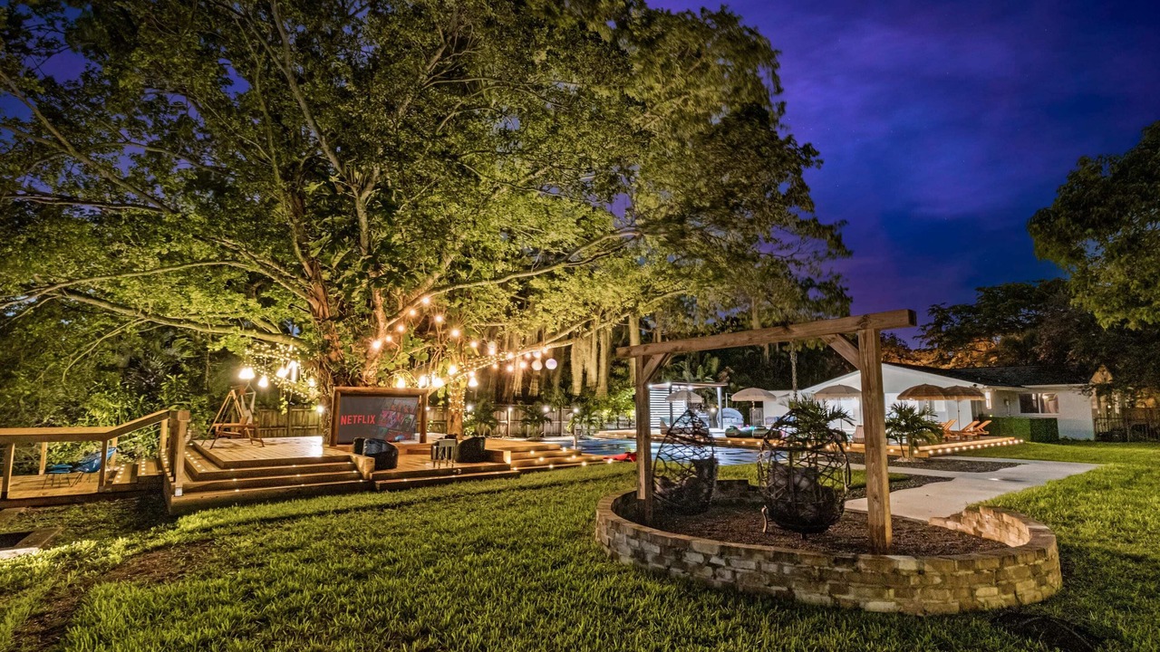 Photo of Outdoor in El Portal