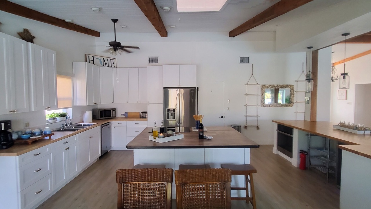 Photo of Kitchen in Yacht Club