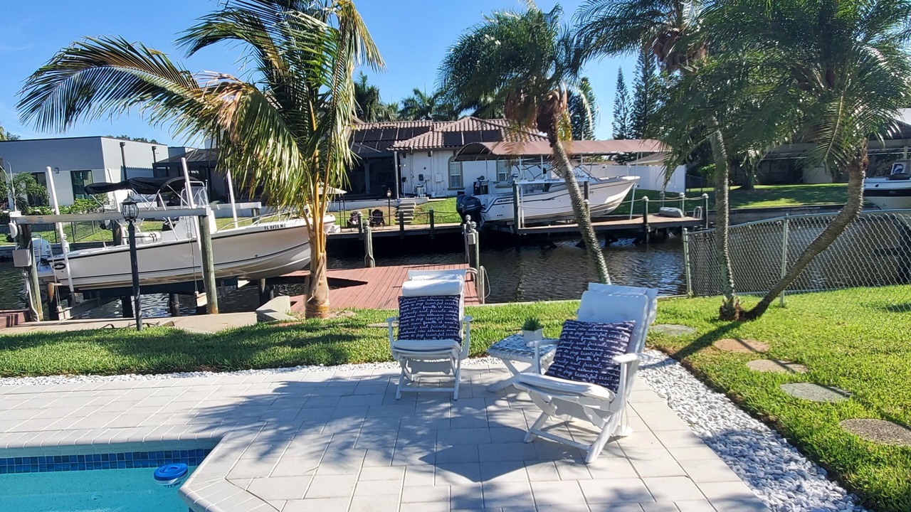 Photo of Patio Balcony in Yacht Club