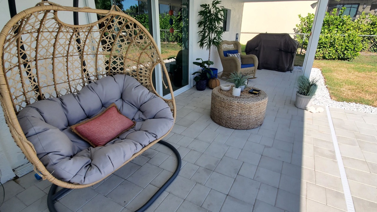 Photo of Patio Balcony in Yacht Club