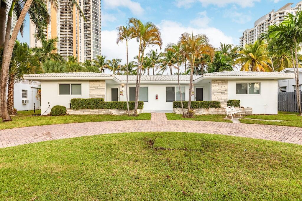 Photo of Outdoor in Sunny Isles Beach