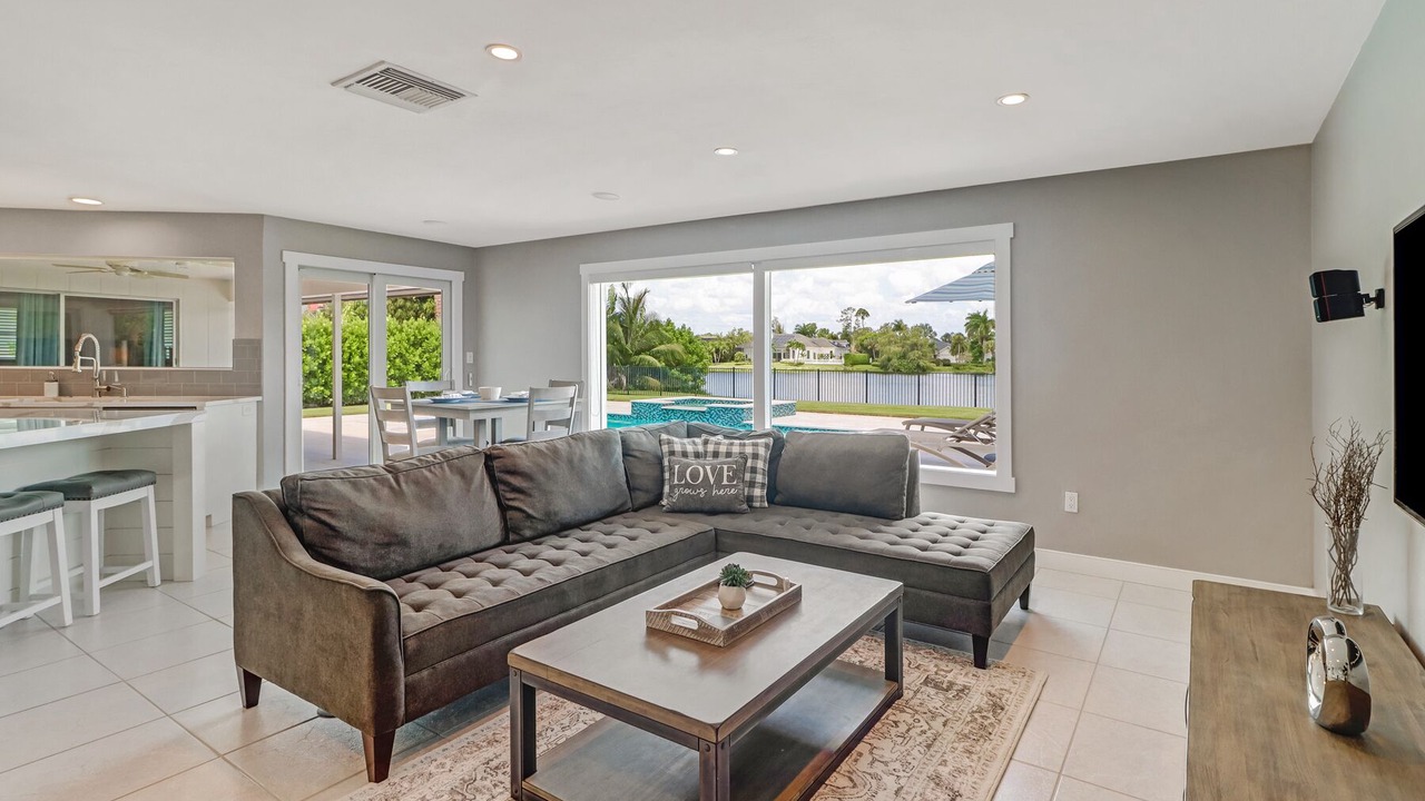 Photo of Outdoor in Palm River Estates