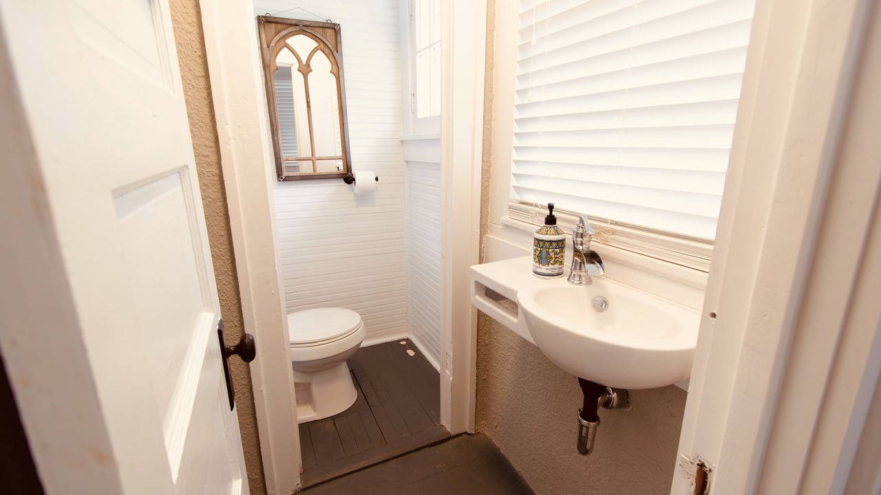 Photo of Bathroom in Richs Deland