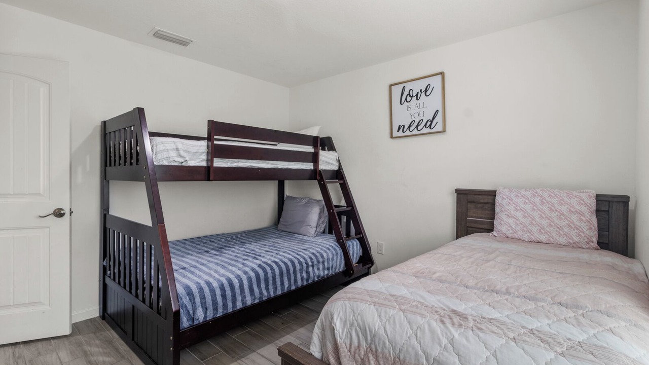 Photo of Bedroom in Poinciana