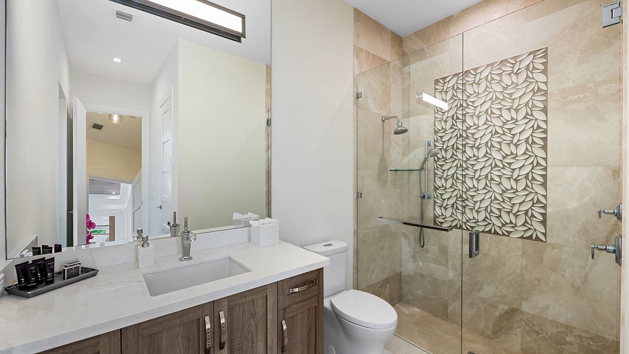 Photo of Bathroom in Coral Ridge