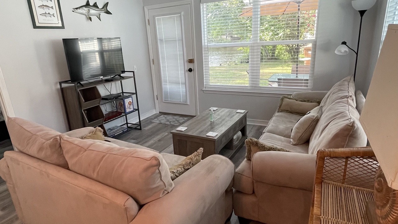 Photo of Livingroom in Gulf Breeze