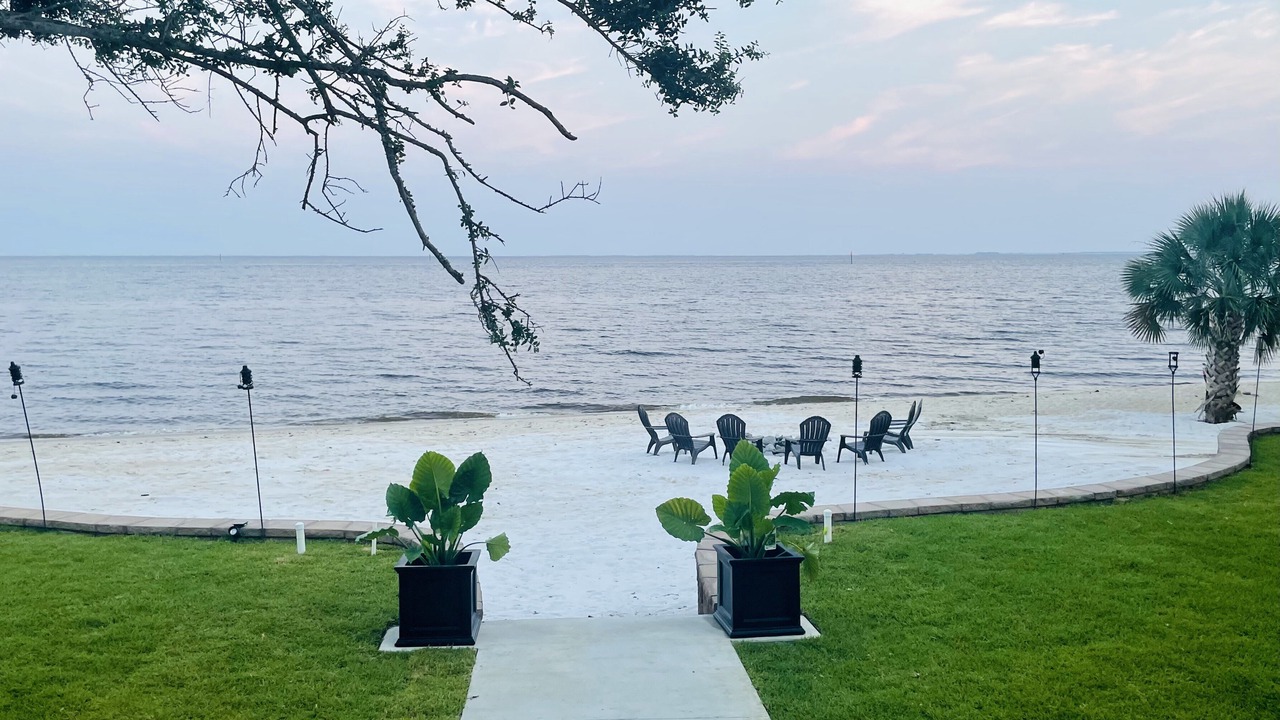 Photo of Others in Sanders Beach