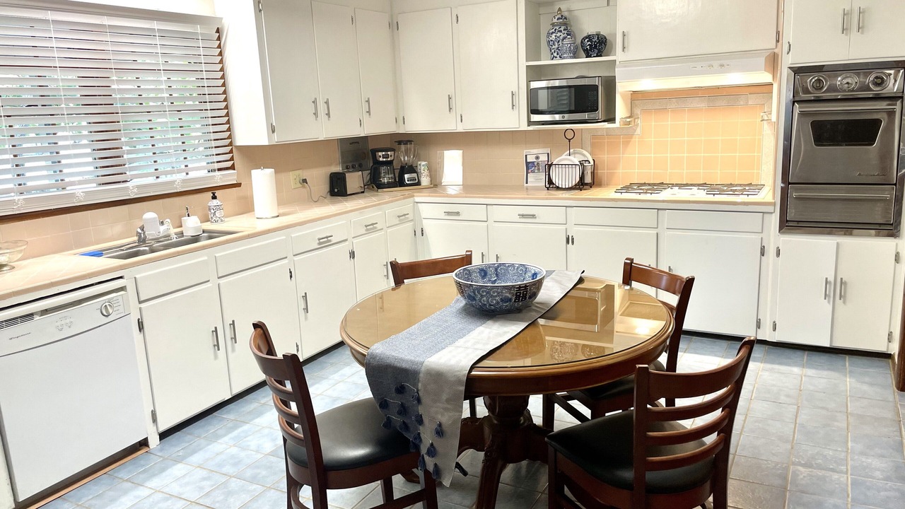Photo of Kitchen in Sanders Beach