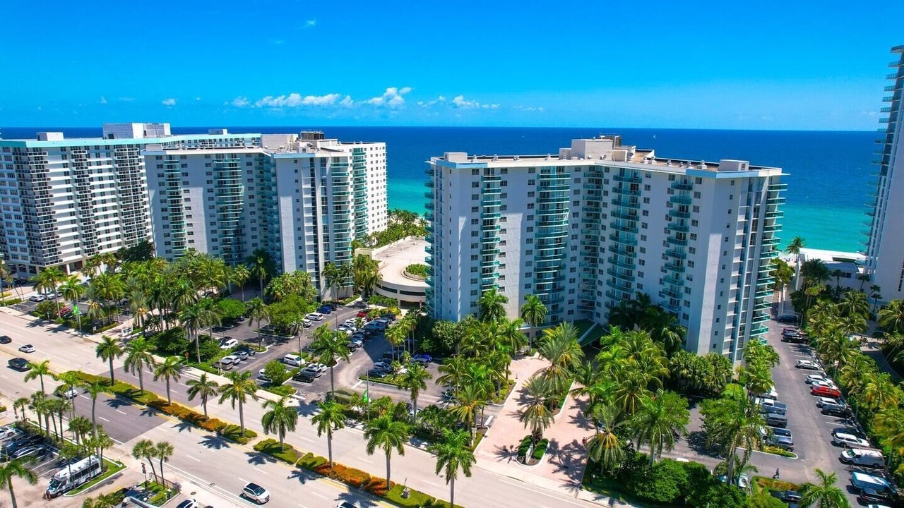 Photo of Outdoor in Hollywood South Central Beach
