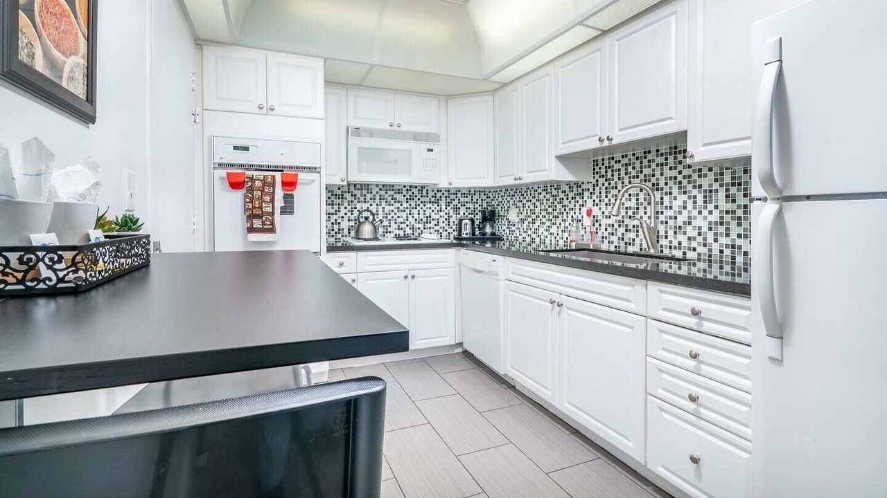 Photo of Kitchen in Hollywood South Central Beach