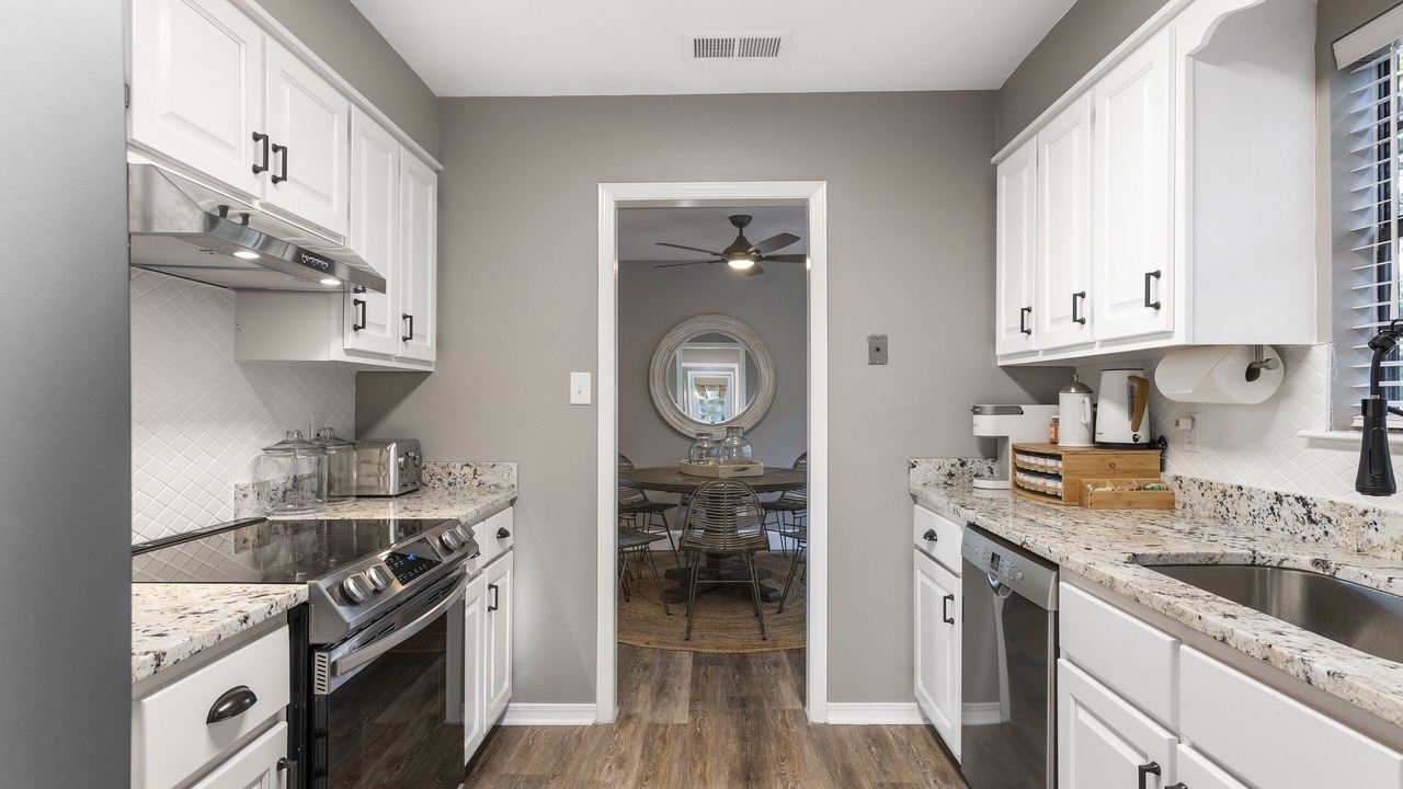 Photo of Kitchen in Daphne