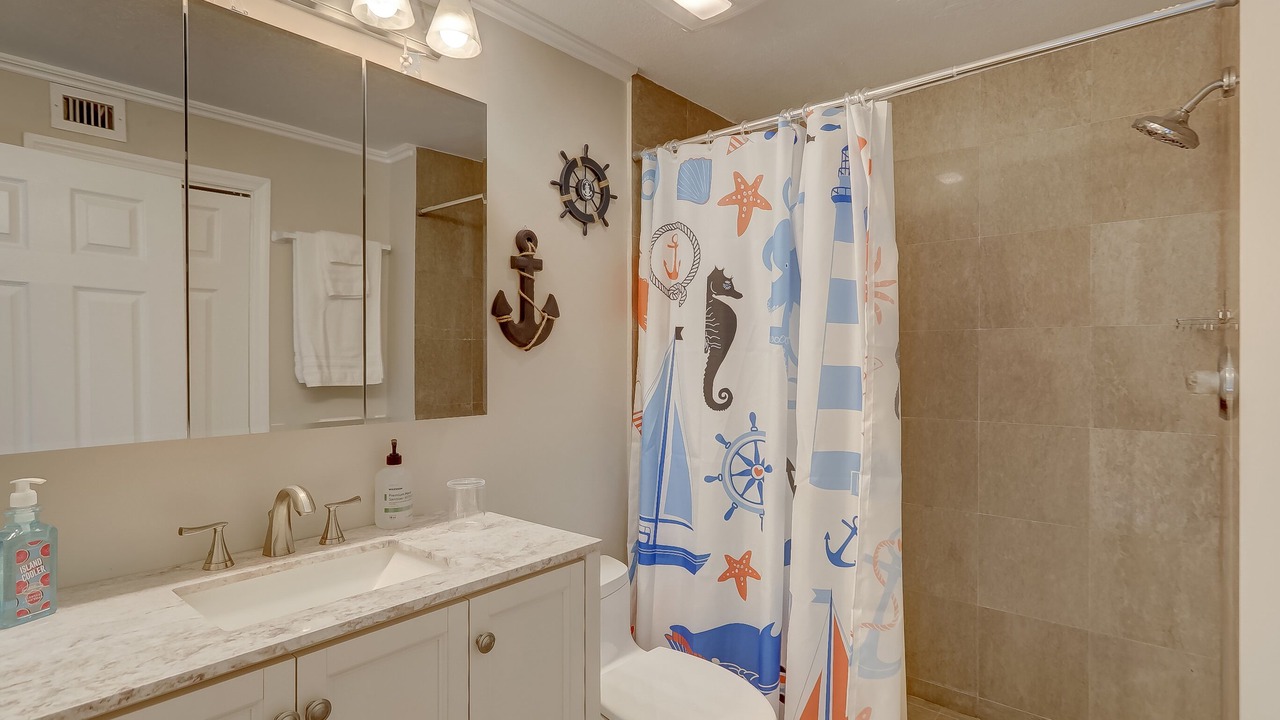 Photo of Bathroom in Oakland Park