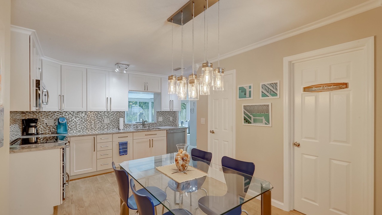 Photo of Kitchen in Oakland Park