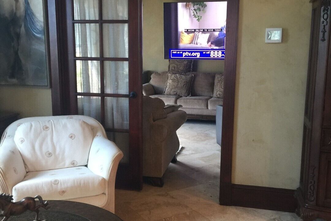 Photo of Livingroom in Jensen Beach