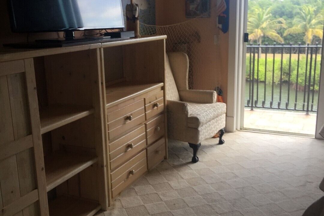 Photo of Livingroom in Jensen Beach